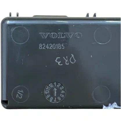 Acabamento Moldura Painel Volvo New FH 82420185 Original