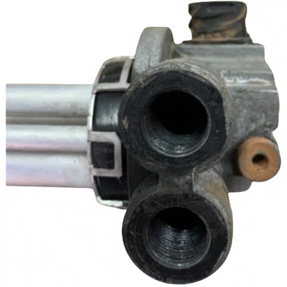 Boia Tanque Aluminio Scania Redondo 1790950 2568898 Original