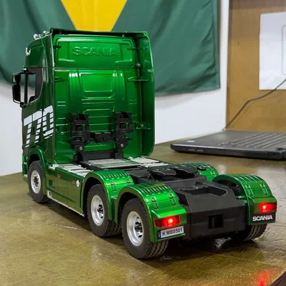 Caminhao Scania 770 S V8 Truck Controle Remoto Verde Bester