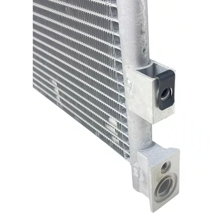 Condensador Ar Condicionado Volvo NH 99 Até 2006 FH 98 Até 2014 Royce Connect