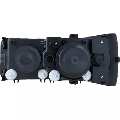 Farol Daf Antigo LD 1832396 Bester