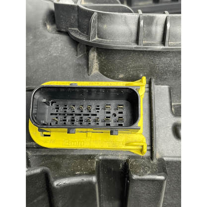 Farol Volvo FH New Moderno LE 24056511 23752672 Original
