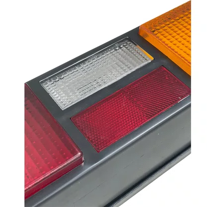 Lanterna Traseira Scania 113 LE PL06140209 GR113E
