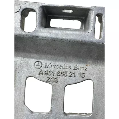 Suporte Superior Estribo Mercedes Benz New Actros LE Original
