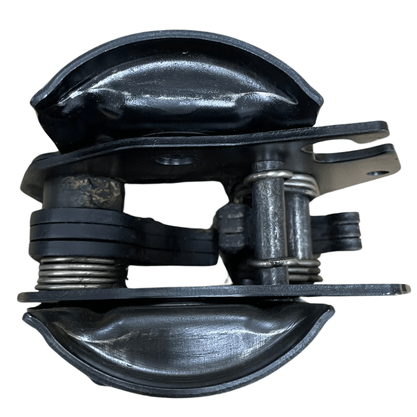 Trava Cabine Traseira Volvo FH5 LE LD 22247233 21770411 Original
