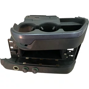 Acabamento Painel E Porta Copos Volvo New FH 82335256 Original